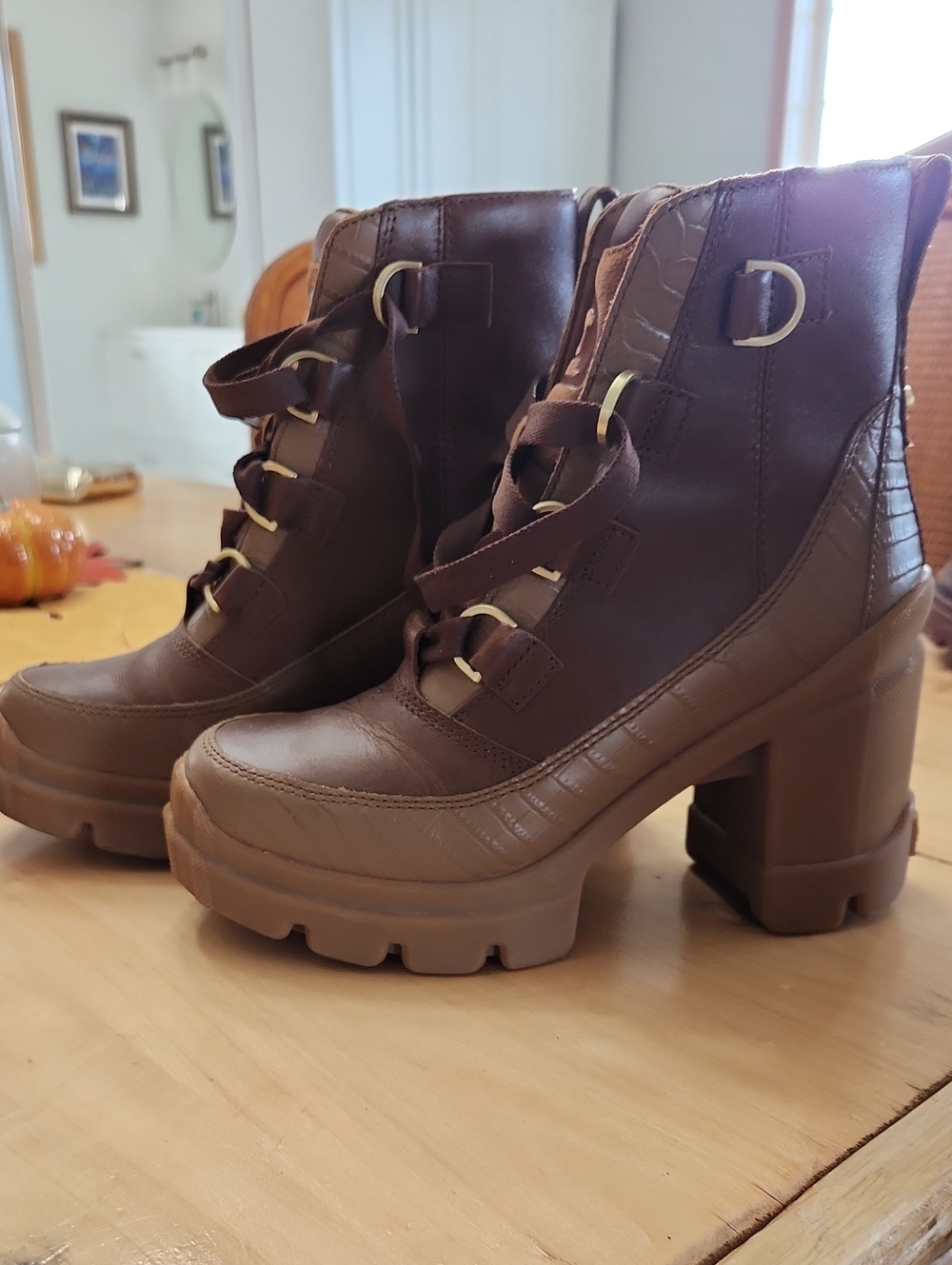 Sorel Brown Chunky Heel Boot